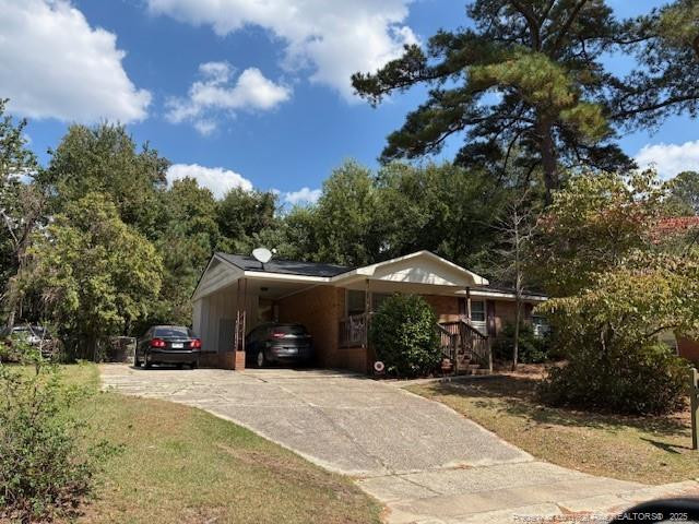 1469 Thelbert Dr, Fayetteville, NC 28301
