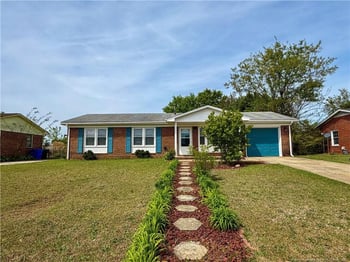 147 Brocton Dr, Fayetteville, NC 28303