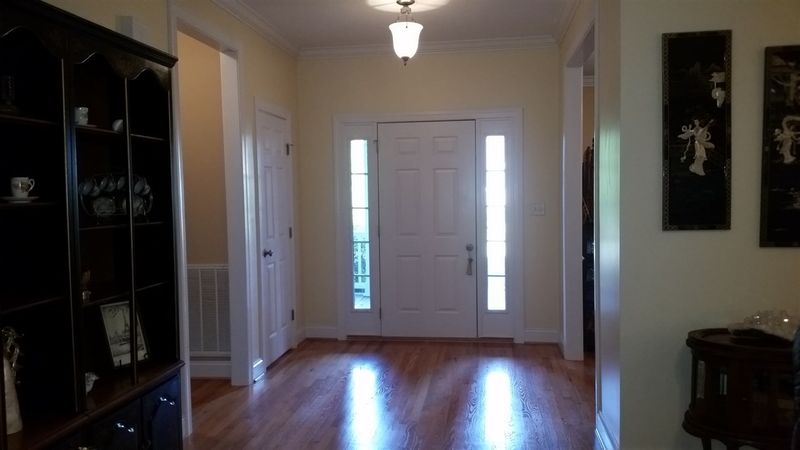 147 Caledonia Ln, Clayton, NC 27520