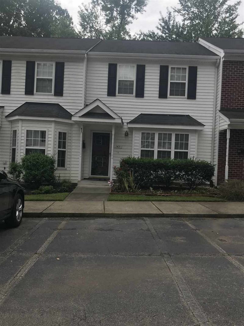 147 Callan Park Ln, Cary, NC 27511