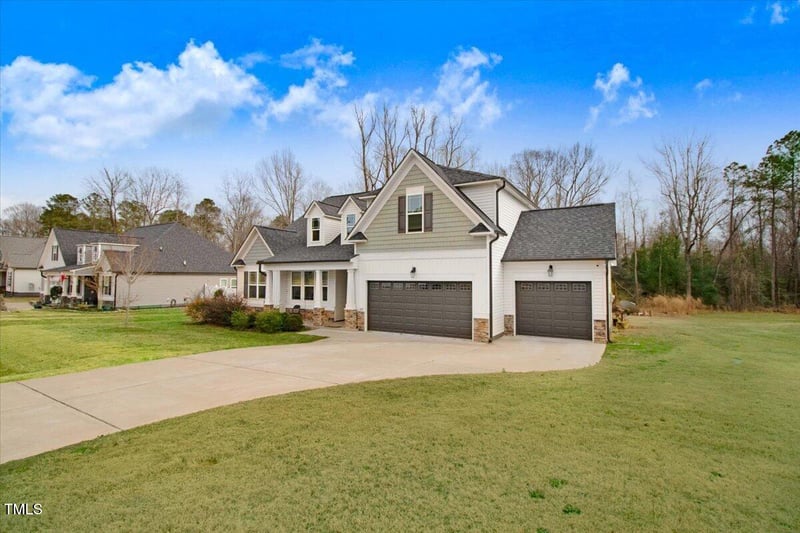 147 Everwood Dr, Four Oaks, NC 27524