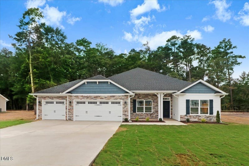 147 Galway Rd, Lillington, NC 27546