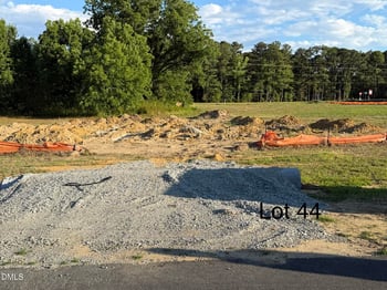 147 Galway Rd, Lillington, NC 27546
