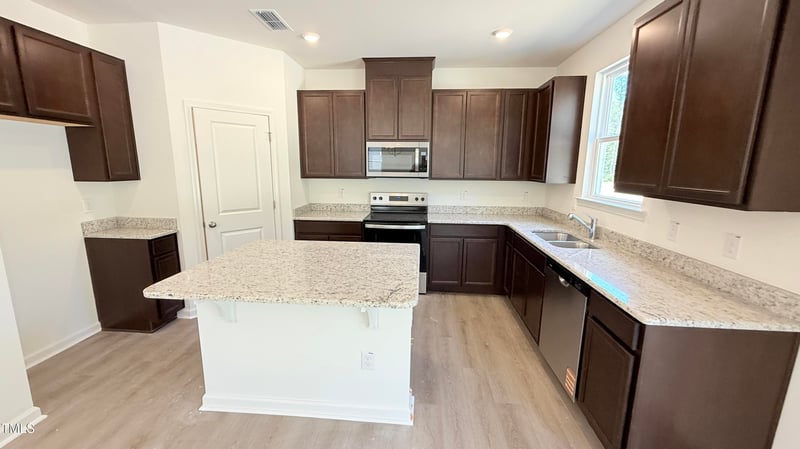 147 Gobbler Dr, Smithfield, NC 27577