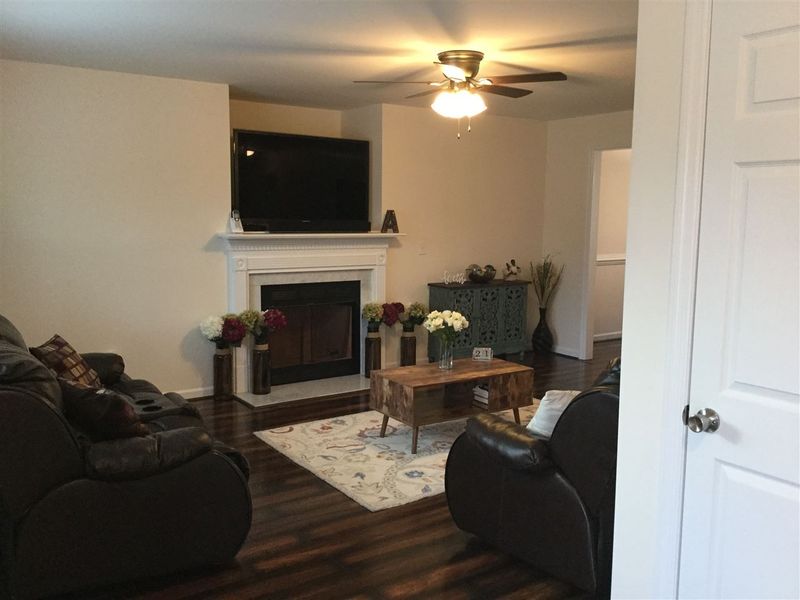 147 Langston Ridge Dr E, Angier, NC 27501
