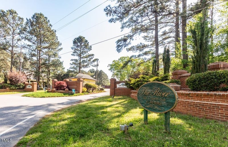 147 Nashua Dr, Louisburg, NC 27549