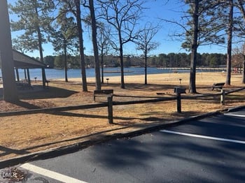 147 Sherwood Ln, Sanford, NC 27332