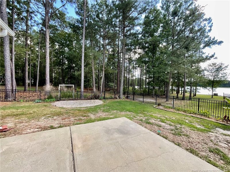 147 Sherwood Ln, Sanford, NC 27332