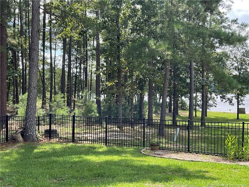 147 Sherwood Ln, Sanford, NC 27332