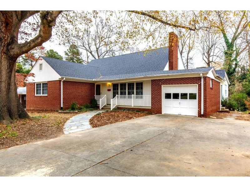 147 Tarleton Ave, Burlington, NC 27215