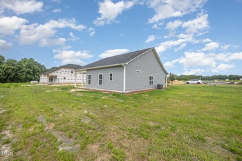 147 Tuskeegee Dr, Smithfield, NC 27577
