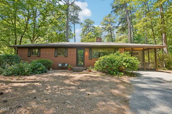 147 Windsor Cir, Chapel Hill, NC 27516