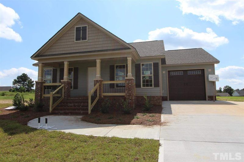 147 Woodglen Dr, Clayton, NC 27527