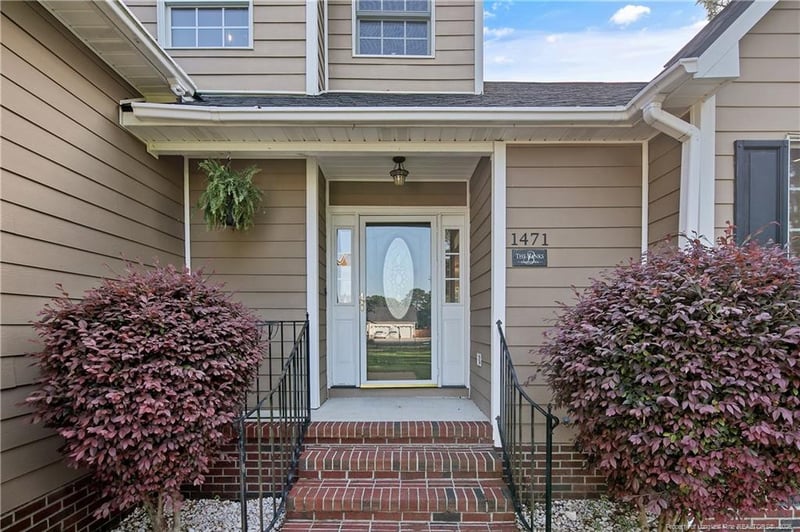 1471 Steeple Run Dr, Fayetteville, NC 28312