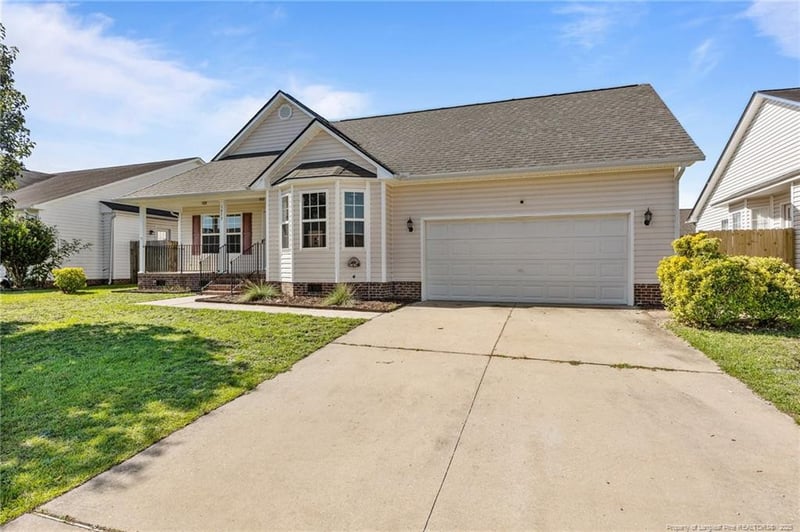 1473 Aultroy Dr, Fayetteville, NC 28306