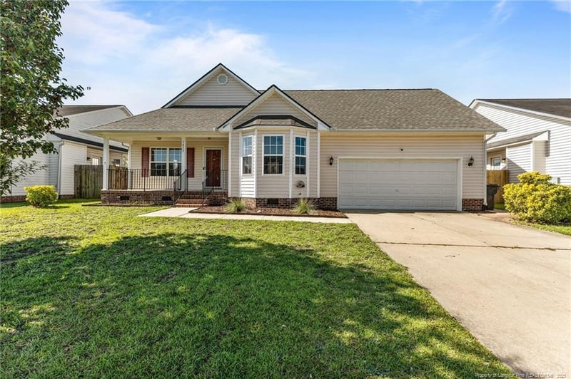 1473 Aultroy Dr, Fayetteville, NC 28306