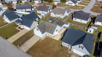 1474 Avoncroft Dr, Fayetteville, NC 28306