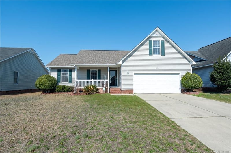 1476 Aultroy Dr, Fayetteville, NC 28306