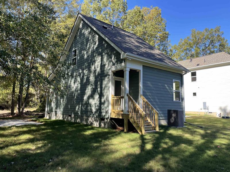 1477B Maplewood Dr, Durham, NC 27704