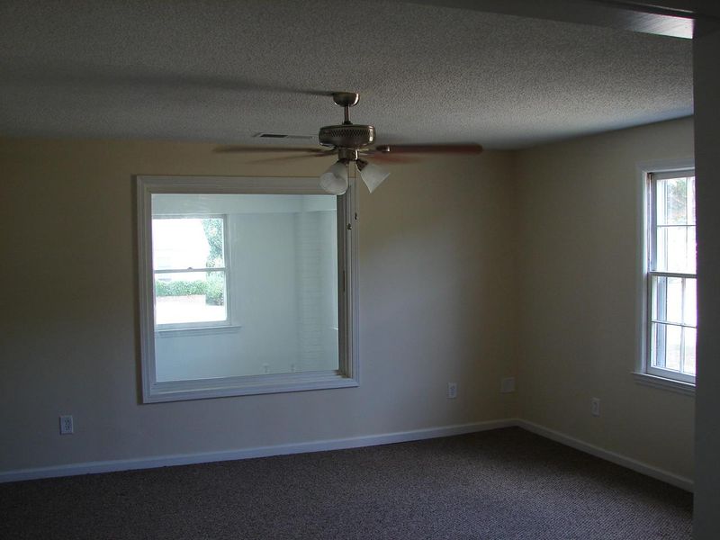 1478 Flora Ave, Burlington, NC 27215