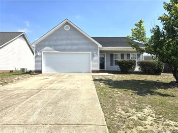 1478 Oldstead Dr, Fayetteville, NC 28306