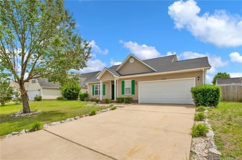 1479 Oldstead Rd, Fayetteville, NC 28306