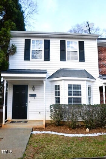 148 Callan Park Ln, Cary, NC 27511