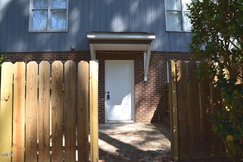 148 Carmichael Ct, Cary, NC 27511