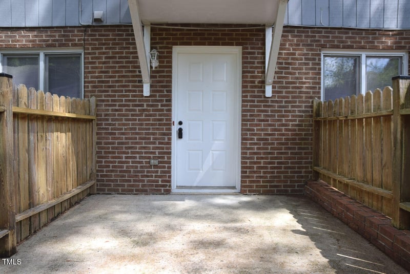 148 Carmichael Ct, Cary, NC 27511