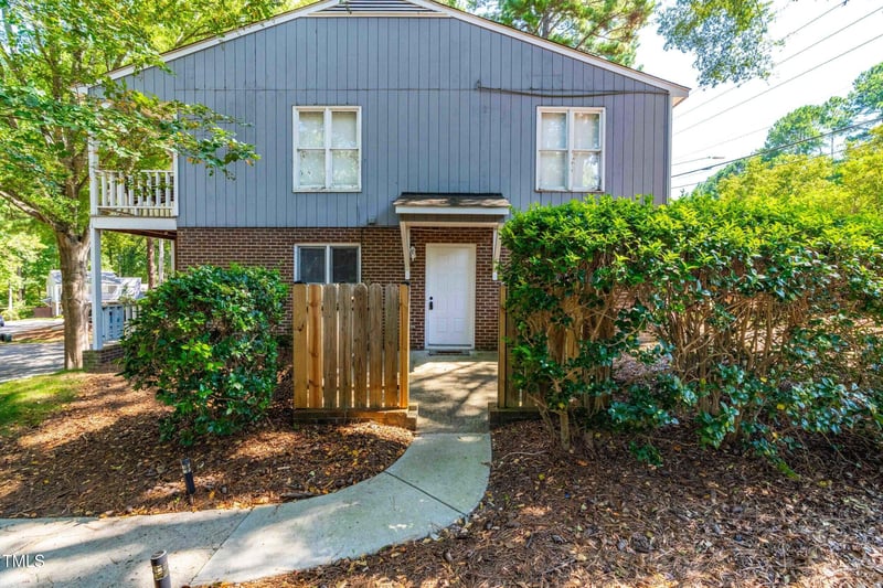 148 Carmichael Ct, Cary, NC 27511