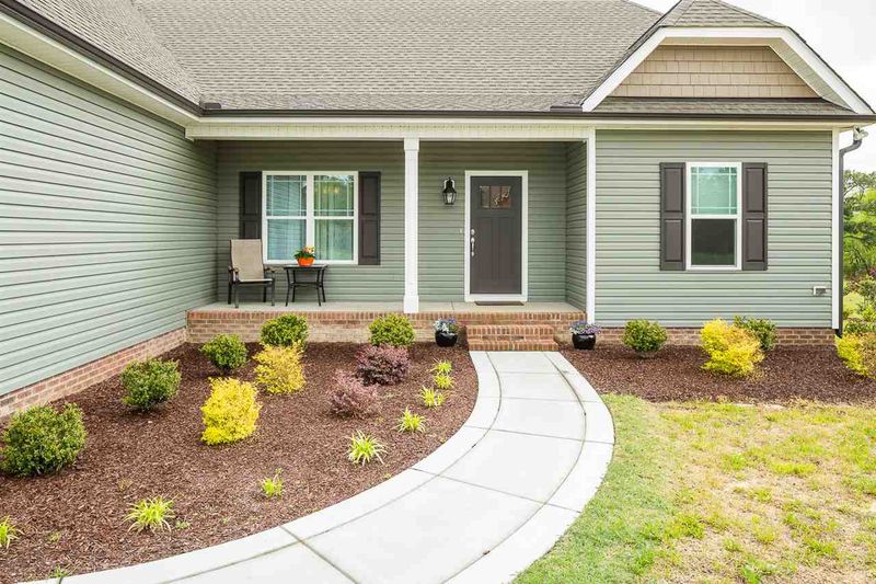 148 Creech Place Dr, Benson, NC 27504