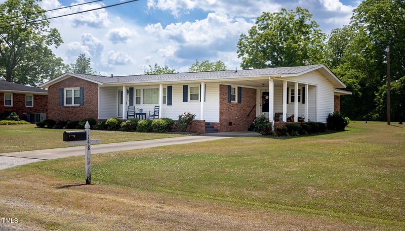 148 Fairview Village Rd, Dunn, NC 28334