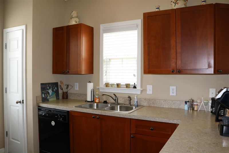 148 Hutson Ln, Clayton, NC 27527