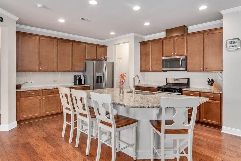 148 Martingale Dr, Holly Springs, NC 27540