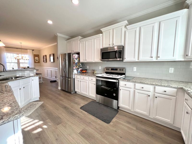 148 Poplar Dr, Clayton, NC 27520