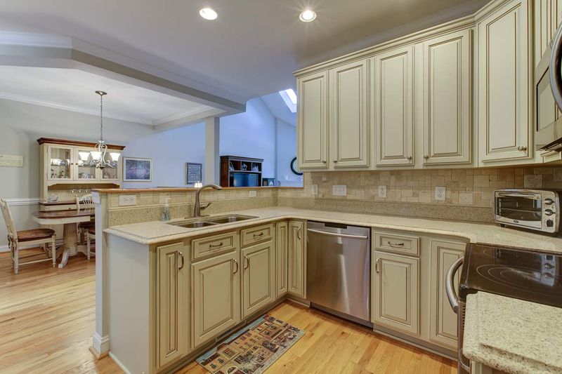 148 Prestonian Pl, Cary, NC 27560