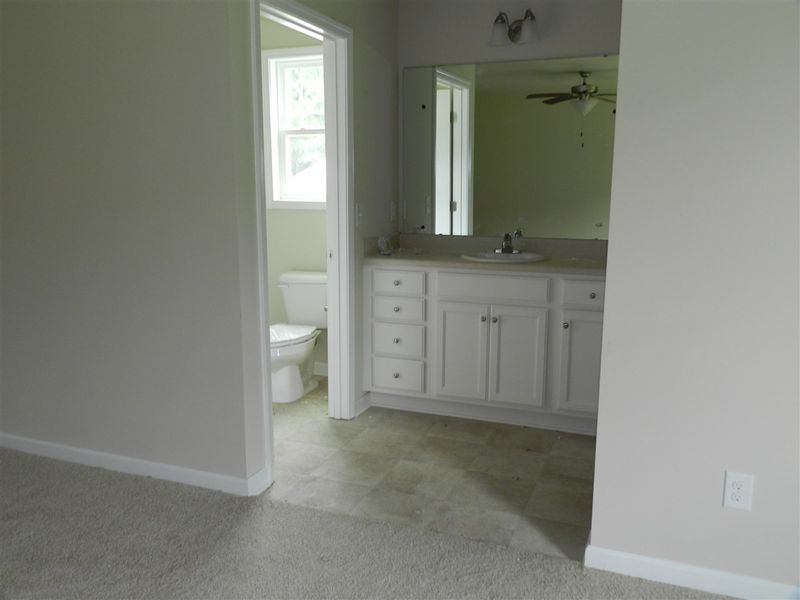 148 Willow Ridge Cir, Willow Springs, NC 27592