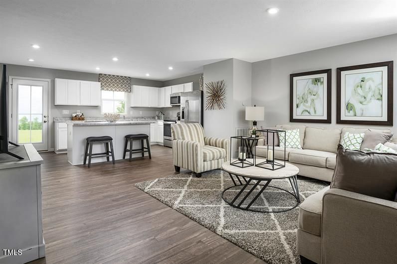1480 Burgundy Bluff Ln, Zebulon, NC 27597