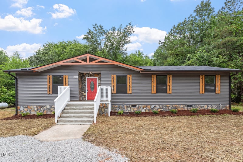 1482 Pickard Rd, Sanford, NC 27330