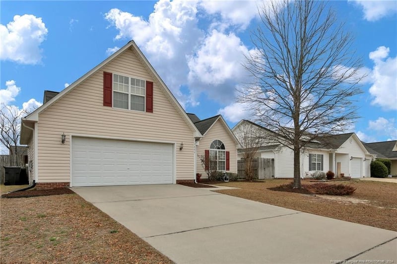 1484 Middlesbrough Dr, Fayetteville, NC 28306