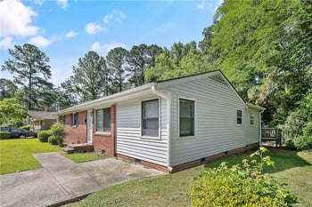 1486 Thelbert Dr, Fayetteville, NC 28301