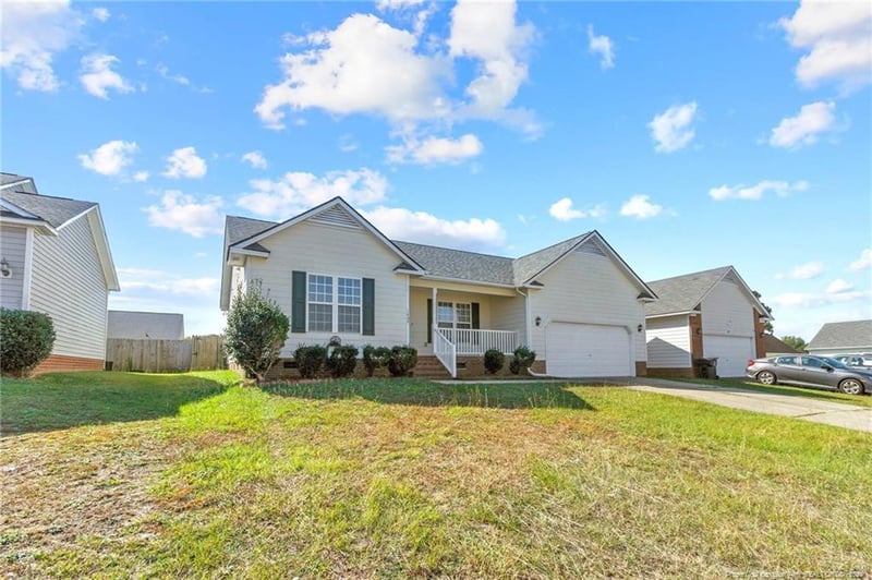 1489 Aultroy Dr, Fayetteville, NC 28306