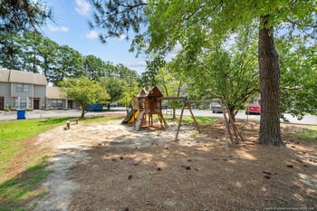 149 Aloha Dr, Fayetteville, NC 28311