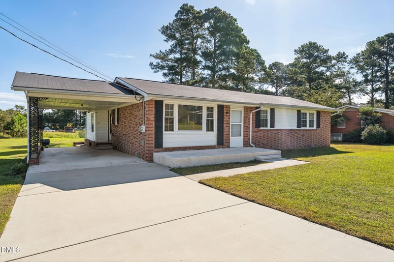 149 Fairview Village Rd, Dunn, NC 28334