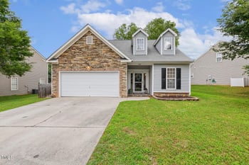149 Hutson Ln, Clayton, NC 27527