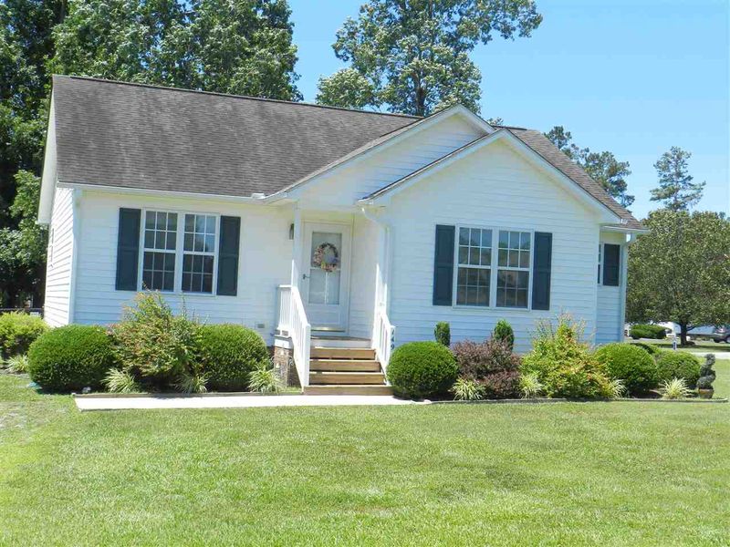 149 Stone Ridge Dr, Smithfield, NC 27577