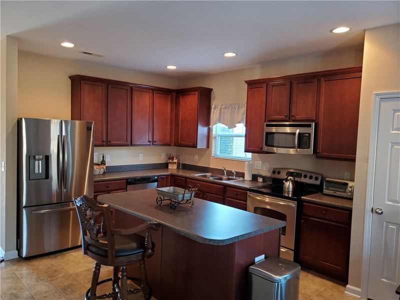149 Tyler View Ct, Burlington, NC 27215