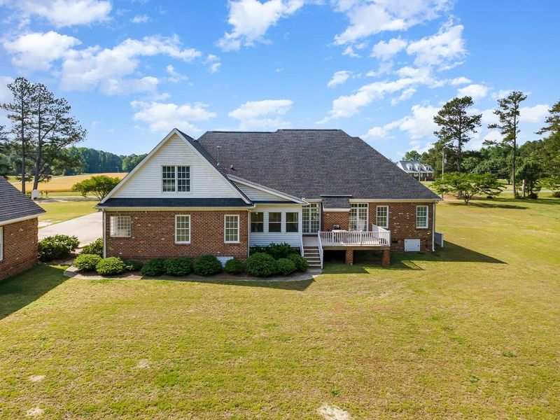 1490 Old Halifax Rd, Zebulon, NC 27597