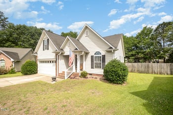 1490 Rocktree Ct, Fayetteville, NC 28306