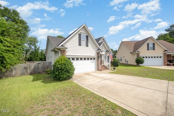 1490 Rocktree Ct, Fayetteville, NC 28306